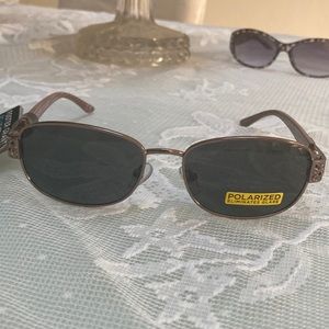 Women’s foster grant sunglasses new